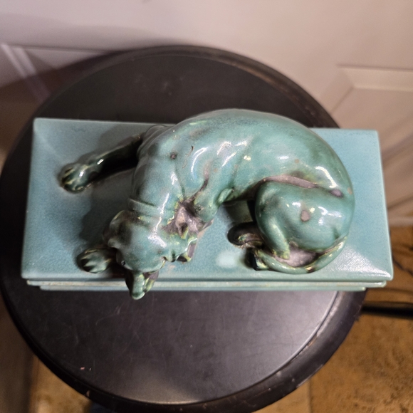 The Mosaic Tile Co Zanesville Ohio Green Hound Dog Box Ceramic Rare c1920 Antiqu - Picture 4 of 13